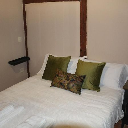 Apartamentos Coliseo Toledo Luaran gambar
