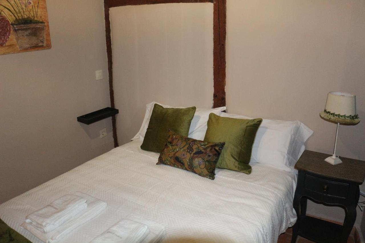Apartamentos Coliseo Toledo Luaran gambar