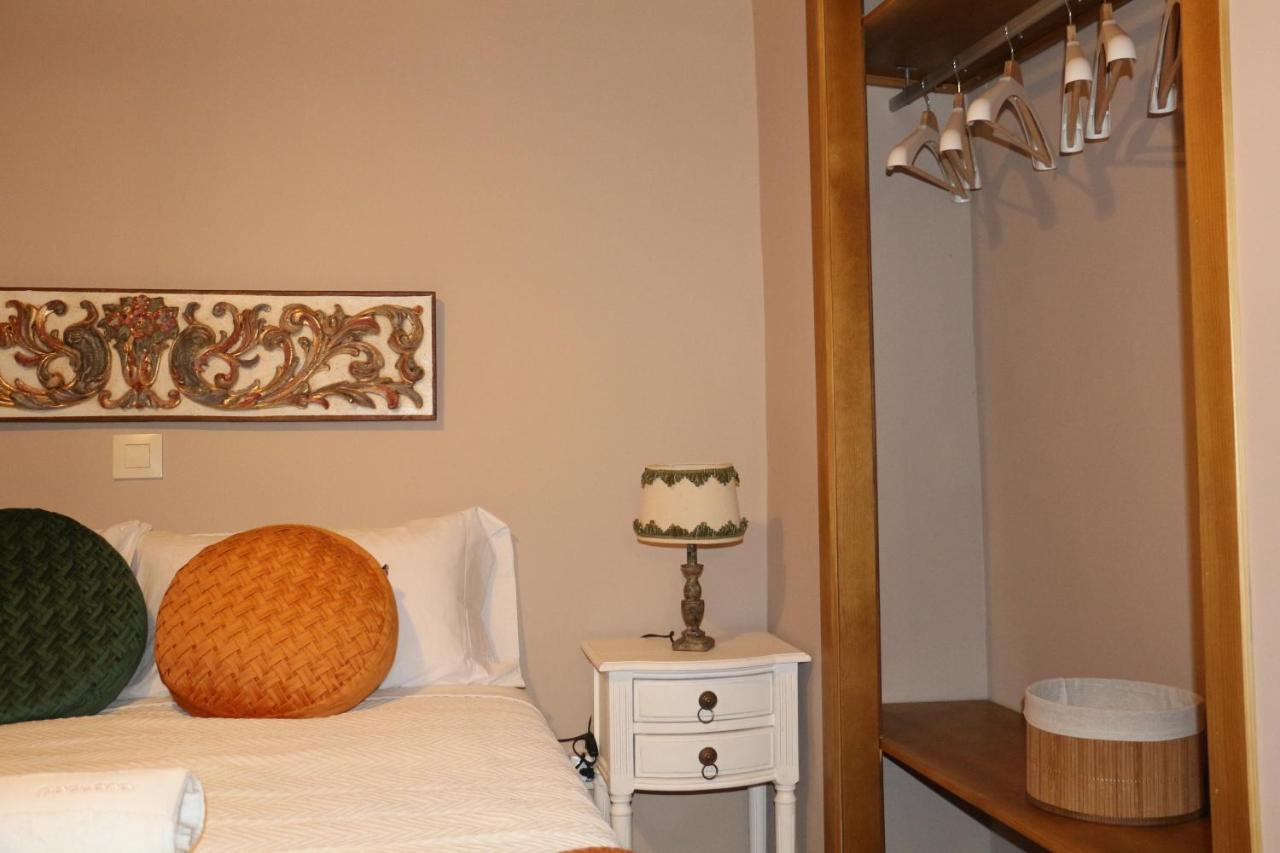 Apartamentos Coliseo Toledo Luaran gambar