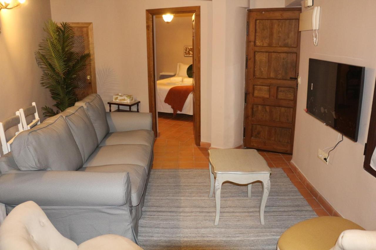 Apartamentos Coliseo Toledo Luaran gambar