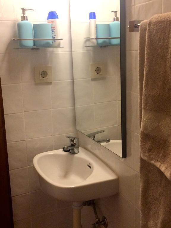 Apartamentos Coliseo Toledo Luaran gambar